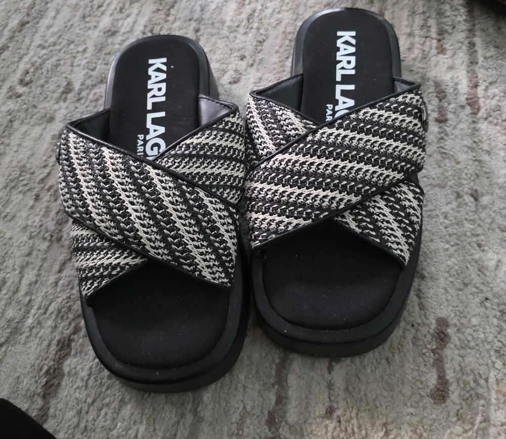 Karl Lagerfeld Monochrome Patterned Slides